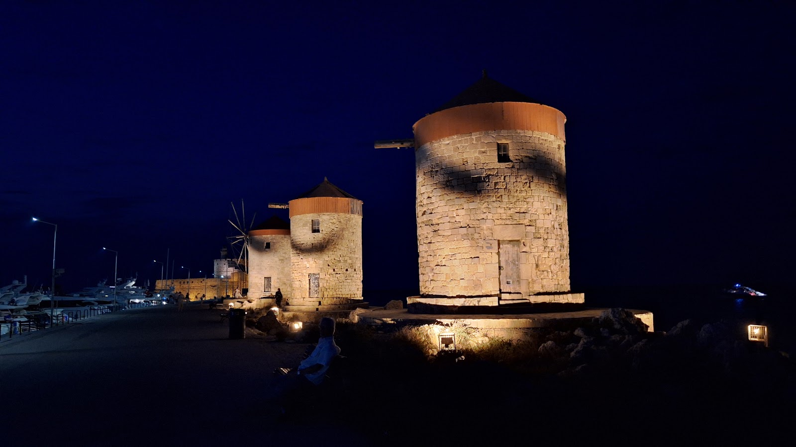 Mandraki Marina & Port — fotoğraf 2