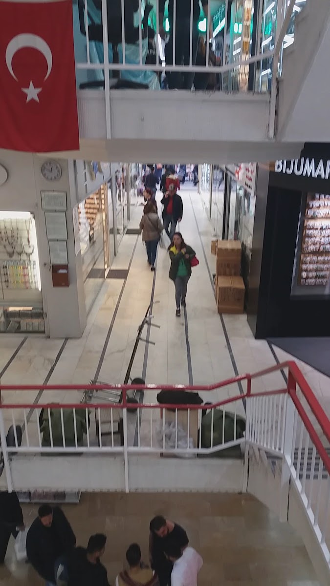 Marpuççular İş Merkezi — fotoğraf 3