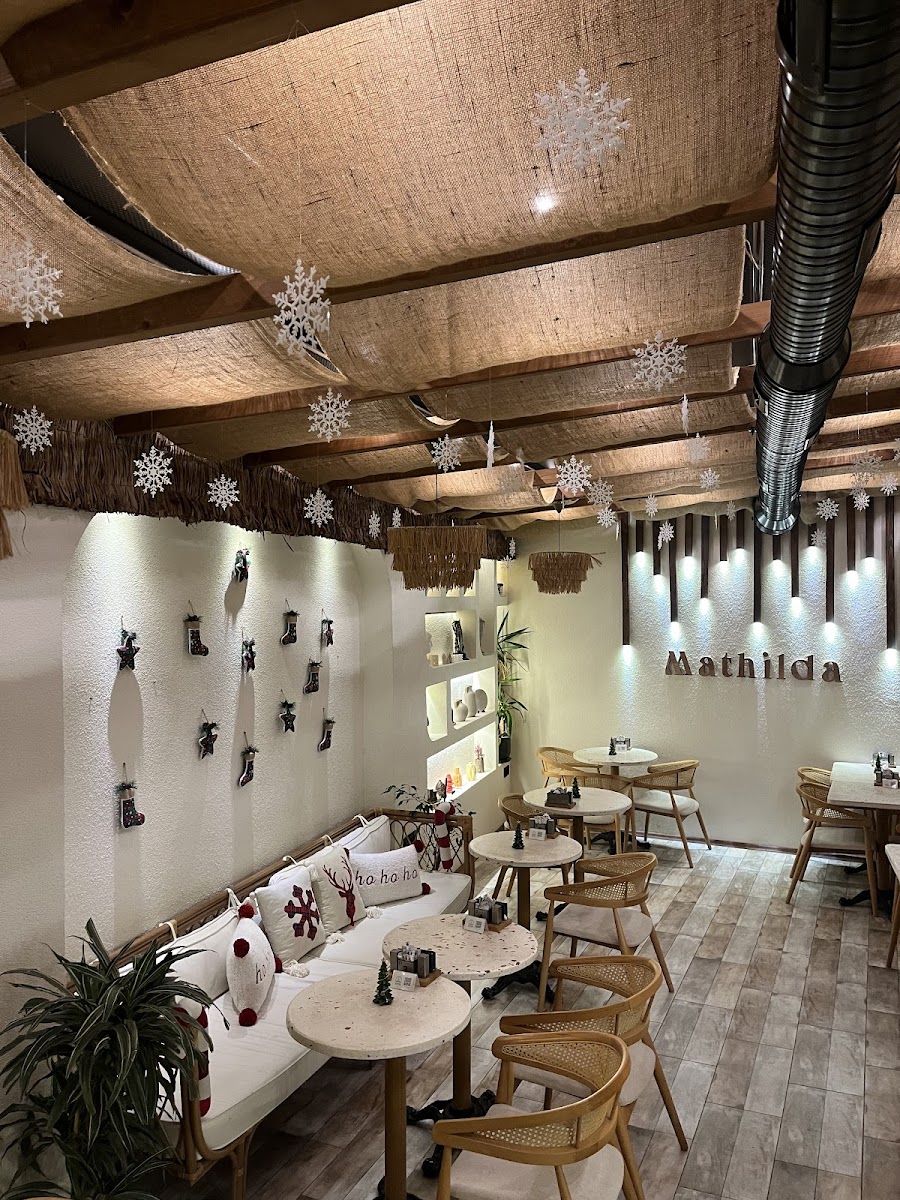 Mathilda Croissant & Coffee — fotoğraf 10