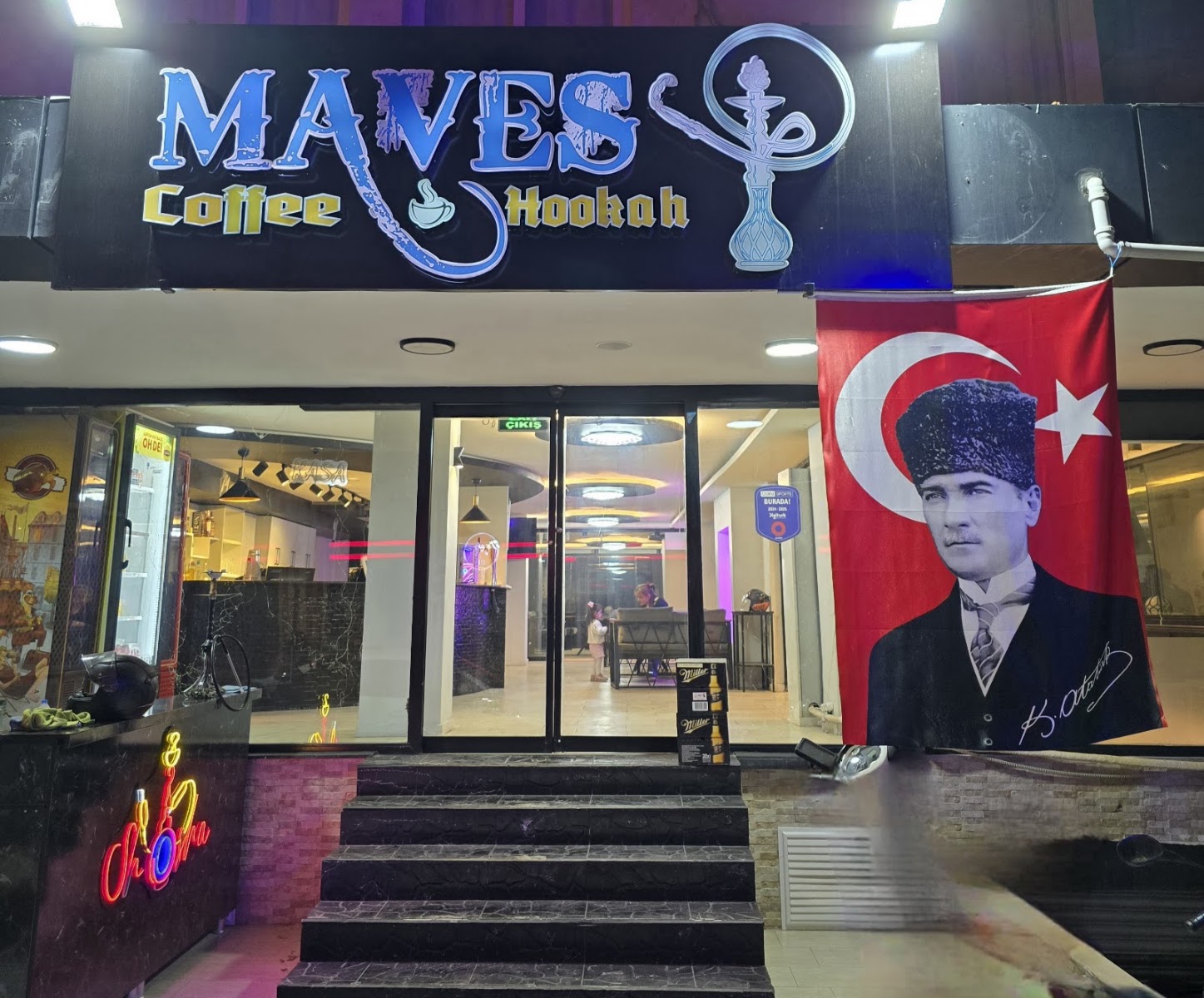 Maves Cafe — photo