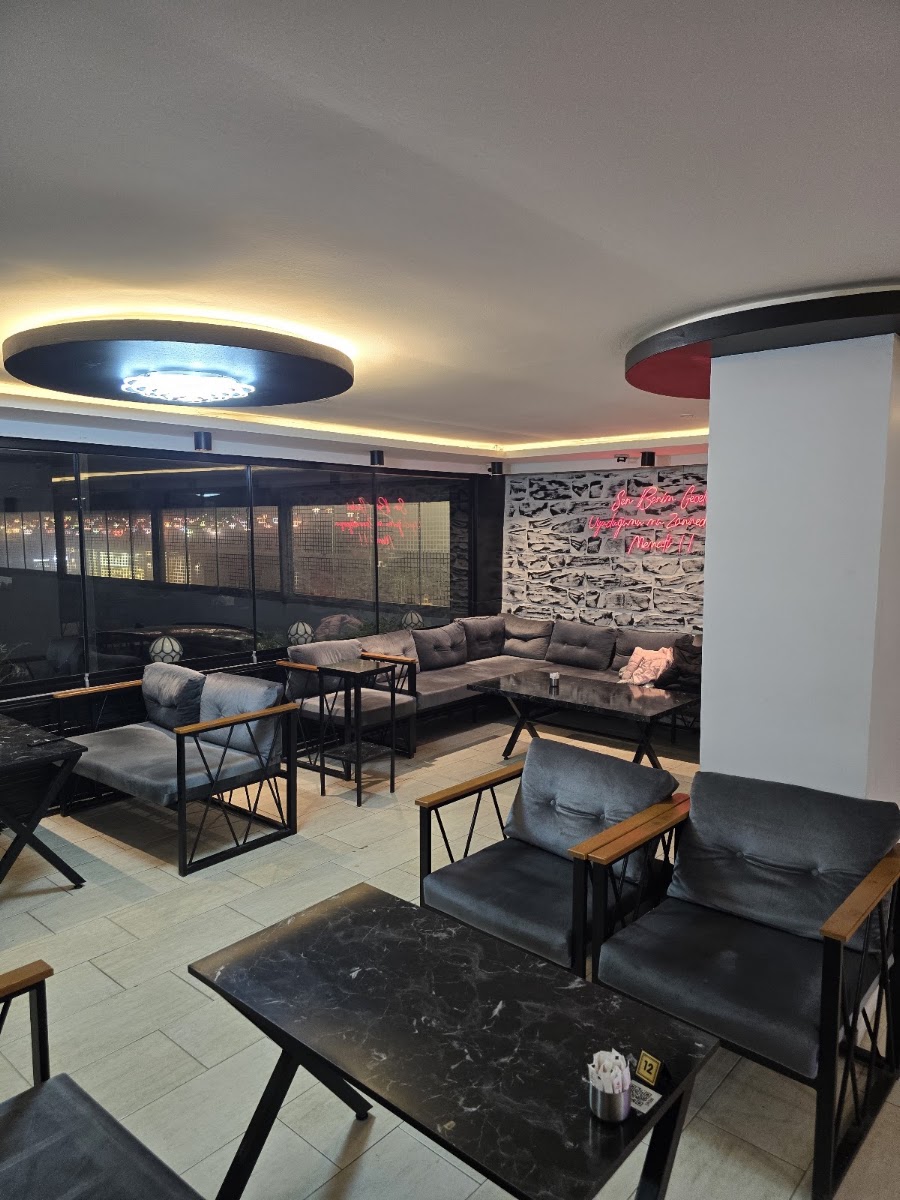 Maves Cafe — photo 3