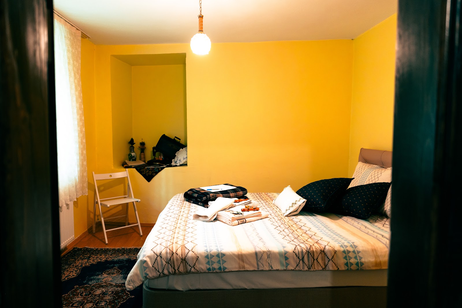 MAVI LADIN KONUKEVI — fotoğraf 2