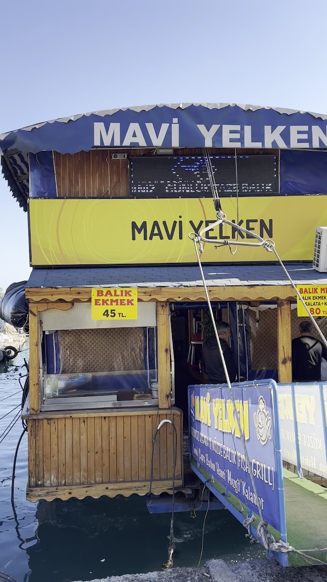 Mavi Yelken Balık Teknesi — fotoğraf 3
