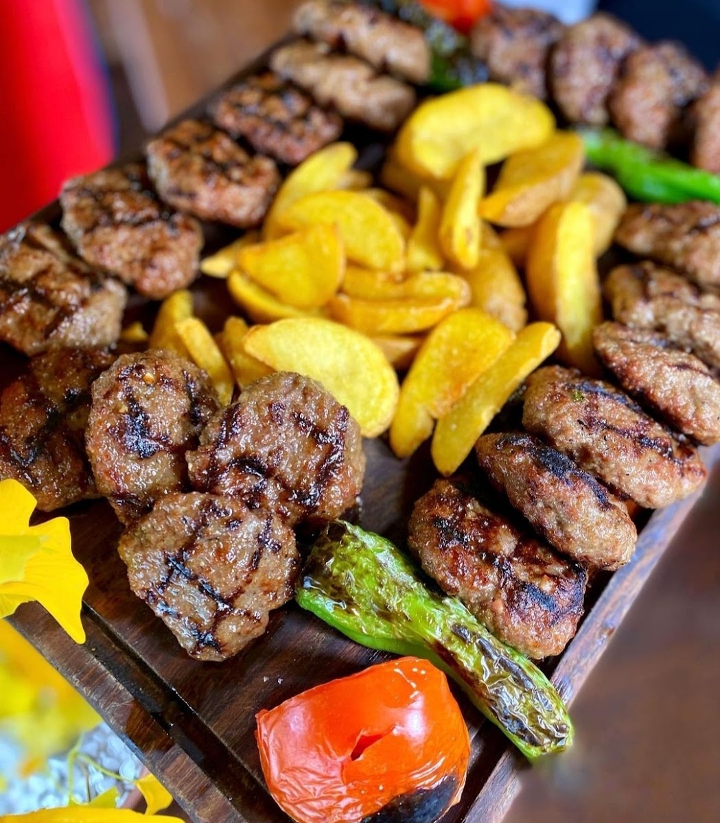 Mavi Yeșil Restoran Türkeli — fotoğraf 5