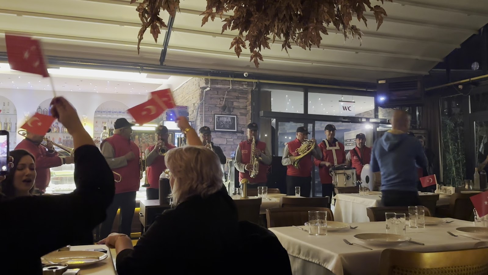Mazi Restaurant — photo 3