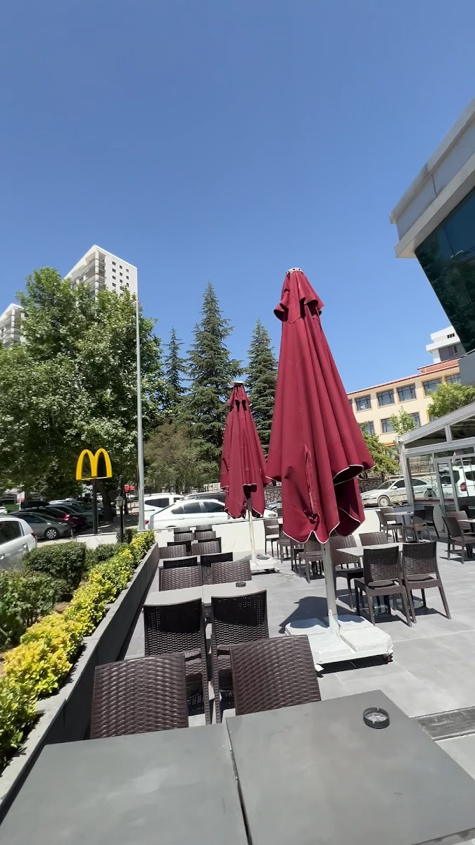 McDonald's Elazığ — fotoğraf 3