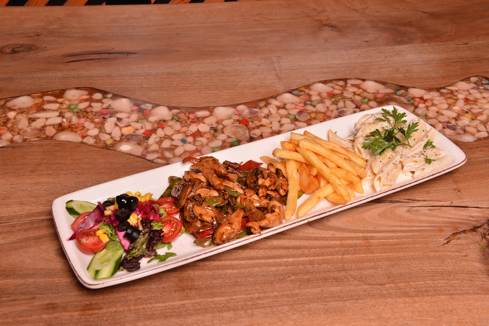 Meet Point Cafe&Bistro — fotoğraf 3