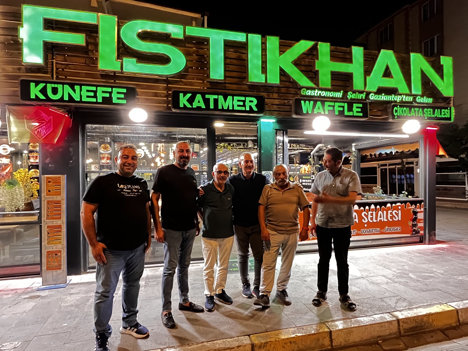 MEGA FISTIKHAN KÜNEFE KATMER — fotoğraf