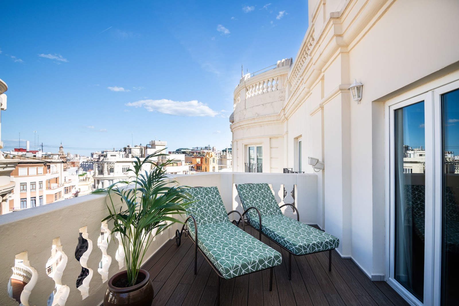 Meliá Plaza — photo