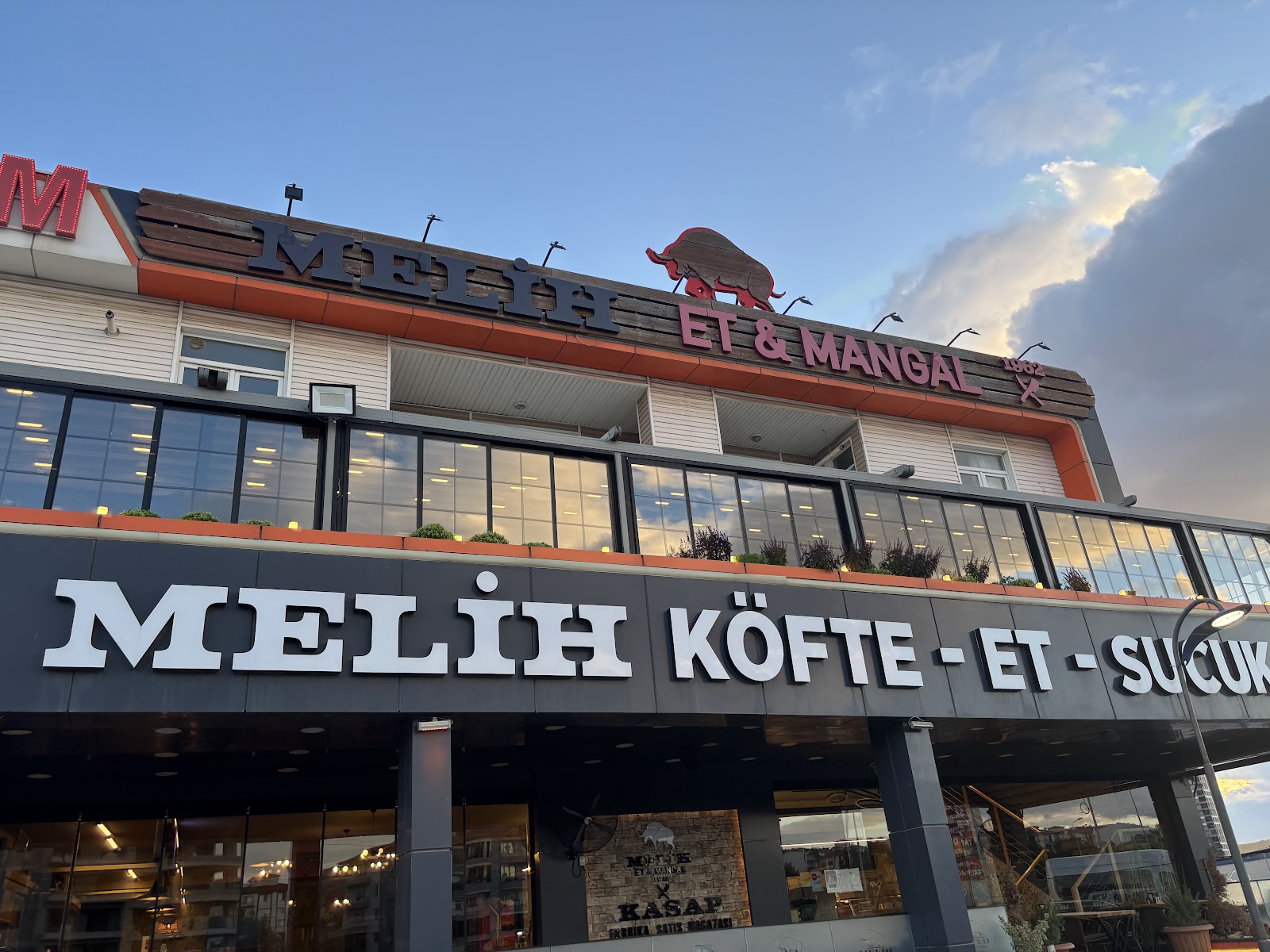 Melih Et Mangal — fotoğraf