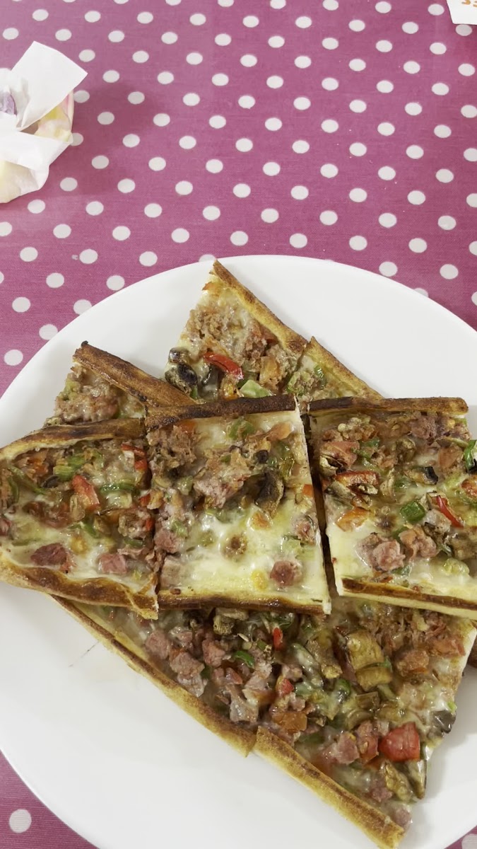 Menderes Pide sarayı — fotoğraf 3