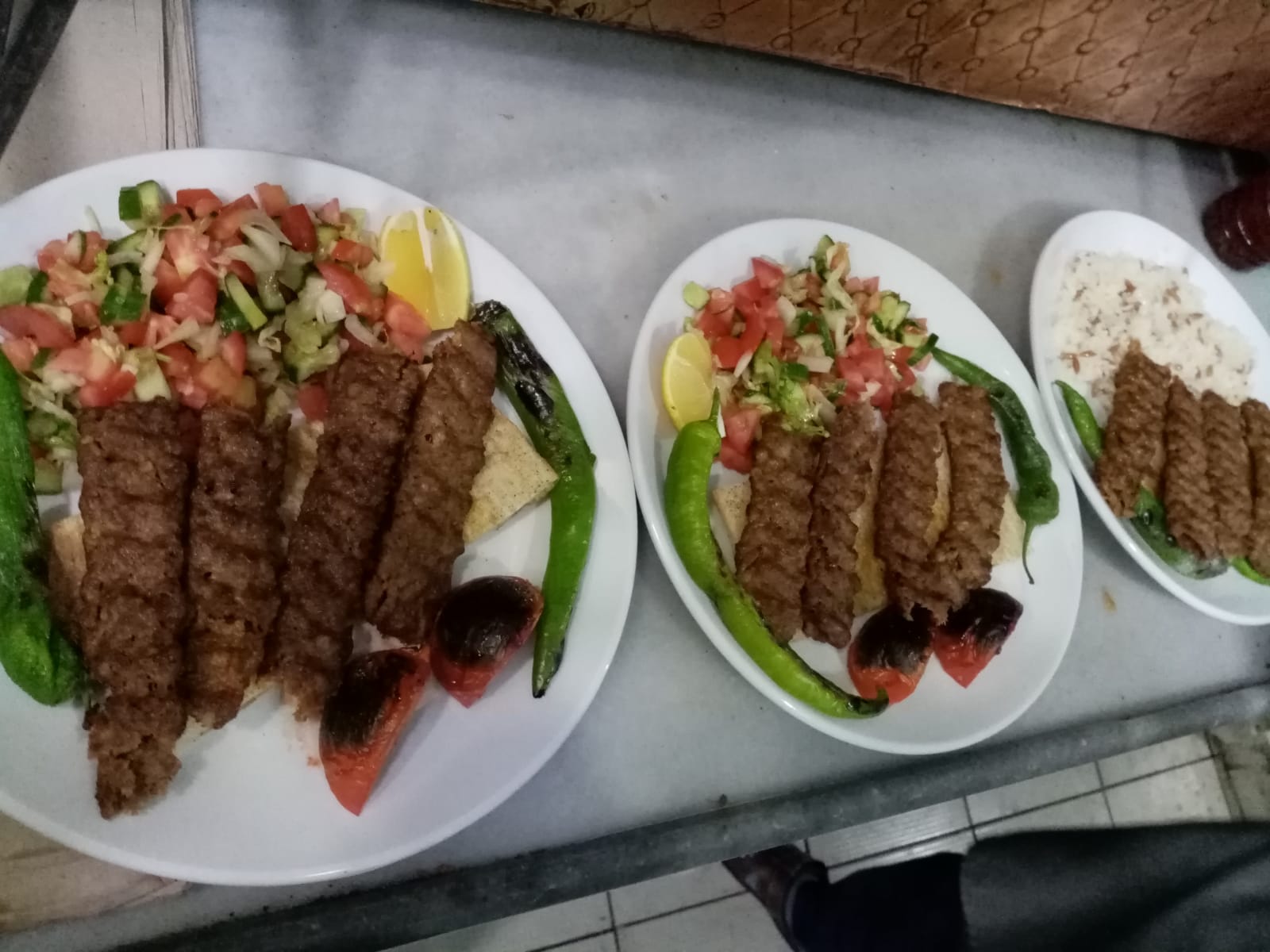 MERKEZ DÖNER CAFE RESTORAN — fotoğraf 2