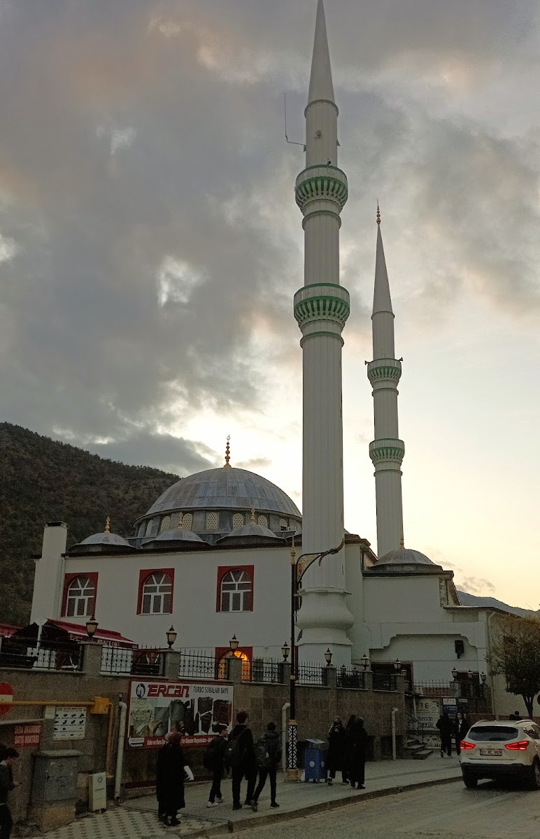 Merkez Kemaliye Cami — fotoğraf 2