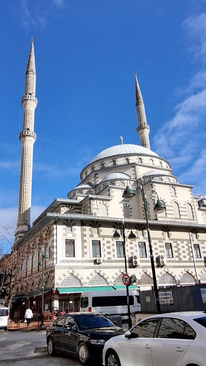 Merkez Sahil Cami — fotoğraf