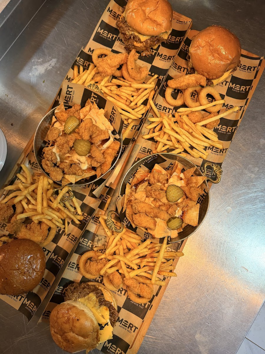 Mert Abinin Yeri Hamburger (Yahyakaptan) — fotoğraf 2