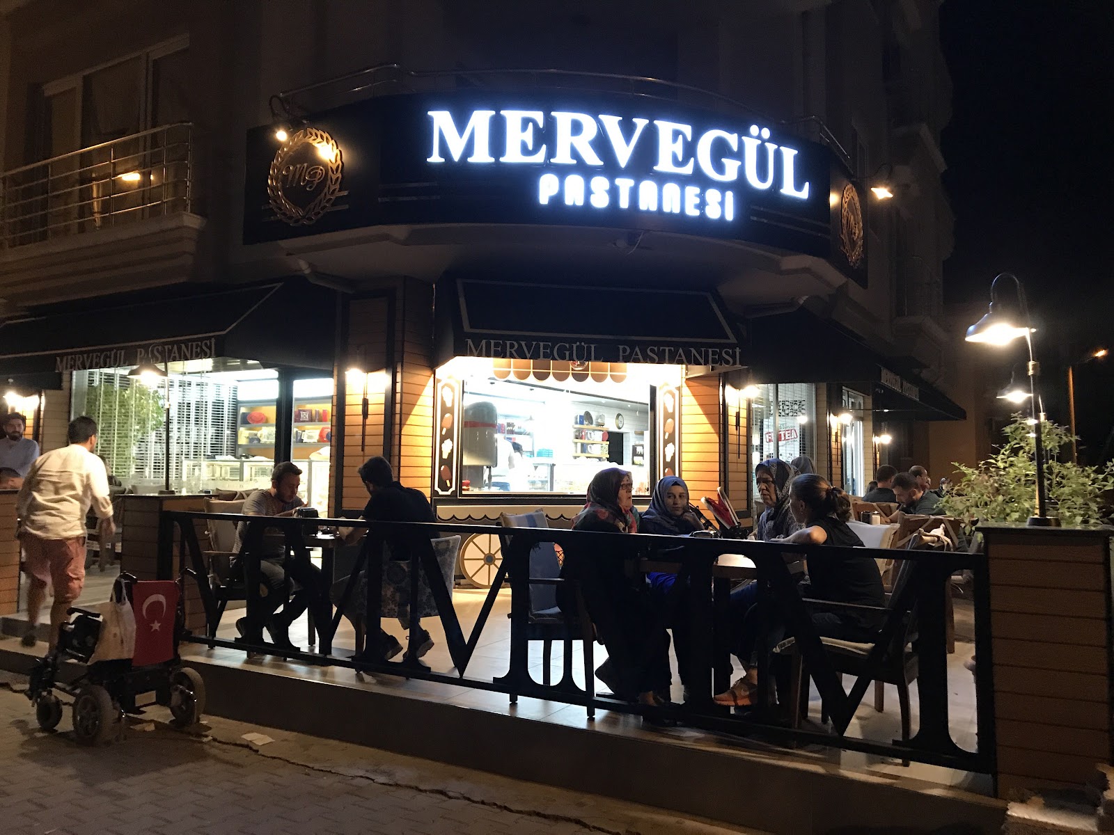 Mervegül Pastanesi — fotoğraf
