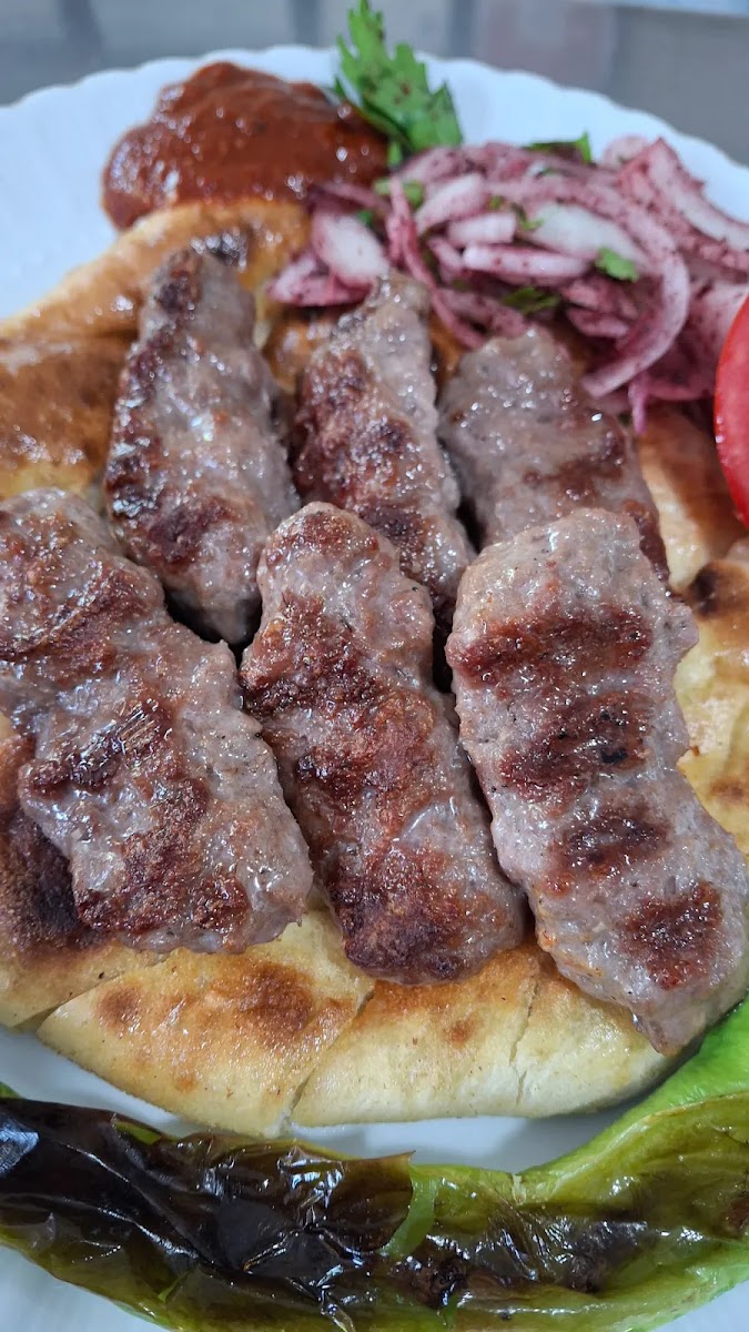 Meşhur Akhisar Köftecisi Hasan Usta — photo 3