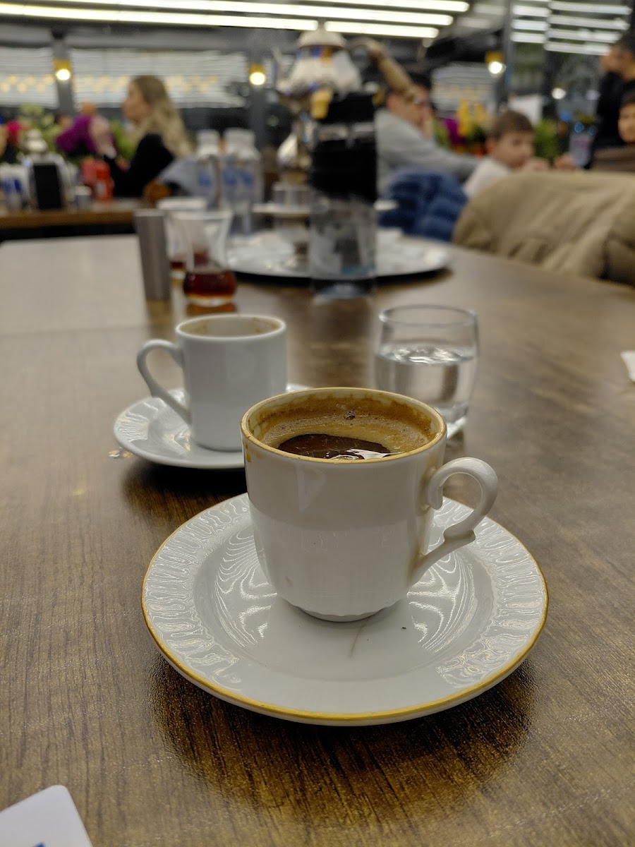 Meşhur Cengiz Yıldırım Aspava - Balgat — fotoğraf 2