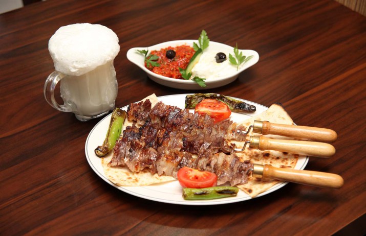 MEŞHUR ERZURUM CAĞ KEBABI - ELAZIĞ — fotoğraf 7