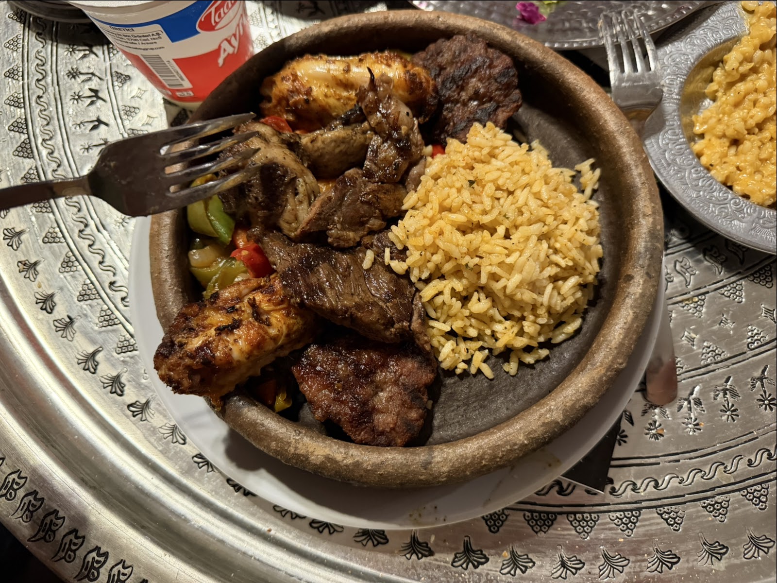 Meşhur Hacı Ağa Kuyu Kebabı Restoran — fotoğraf 4