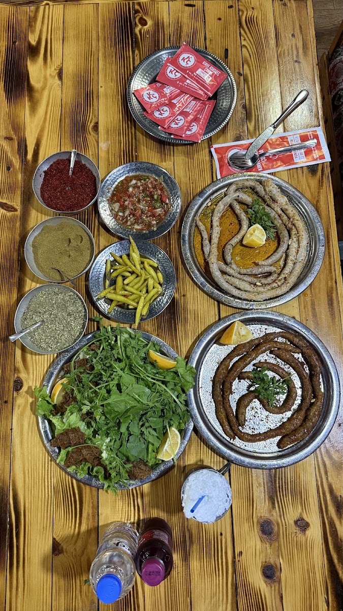 Meşhur Kirve kokoreç şırdan mumbar midye — fotoğraf 4