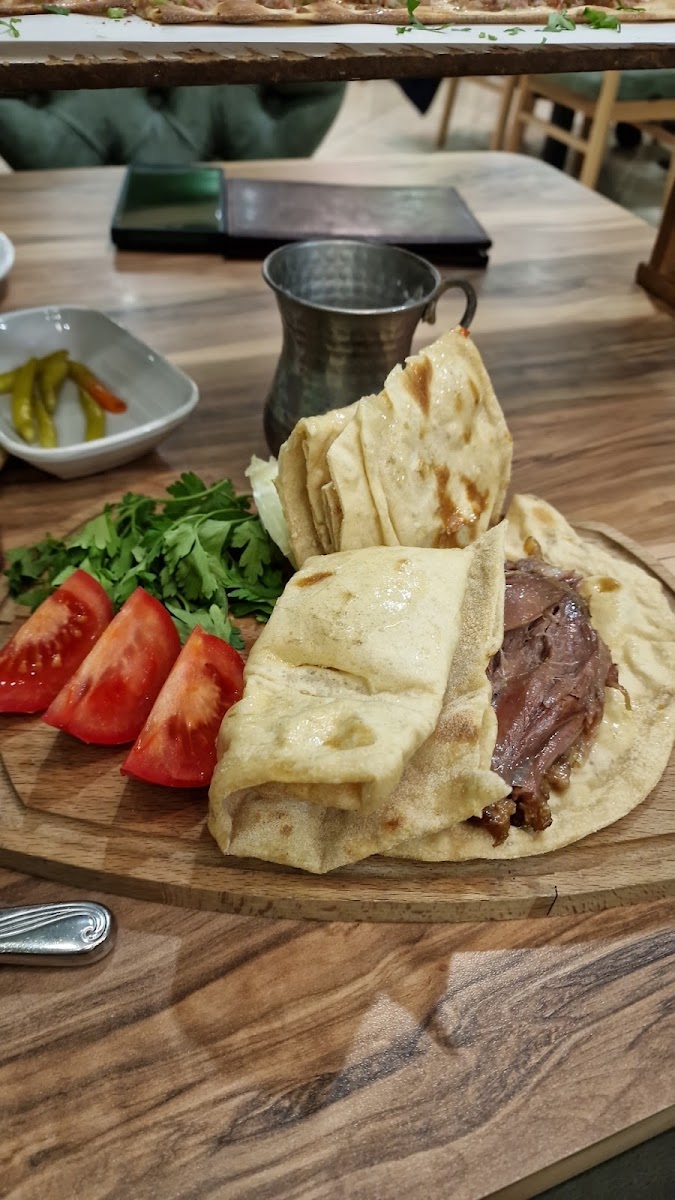 Meşhur Konyalı Etli Ekmek — fotoğraf 4