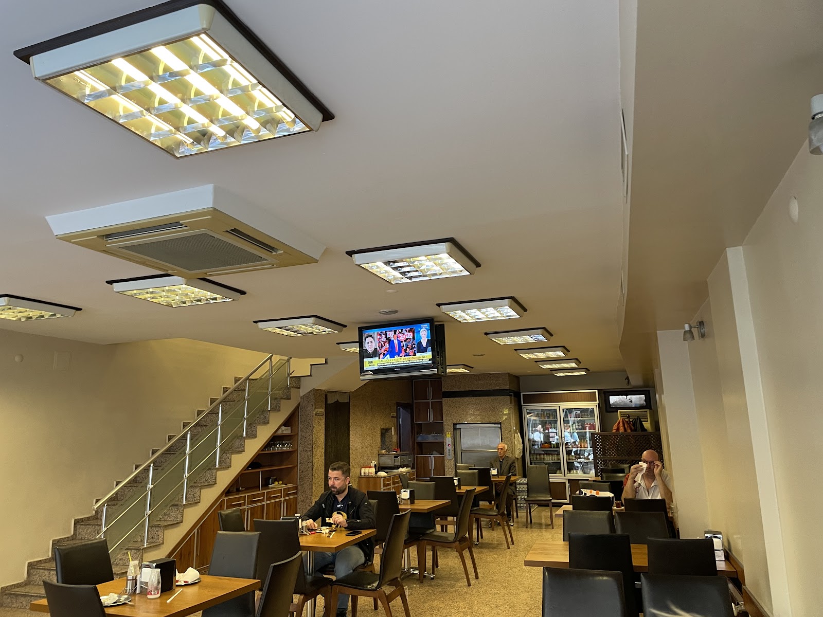 Meşhur Lahmacun Salonu — fotoğraf