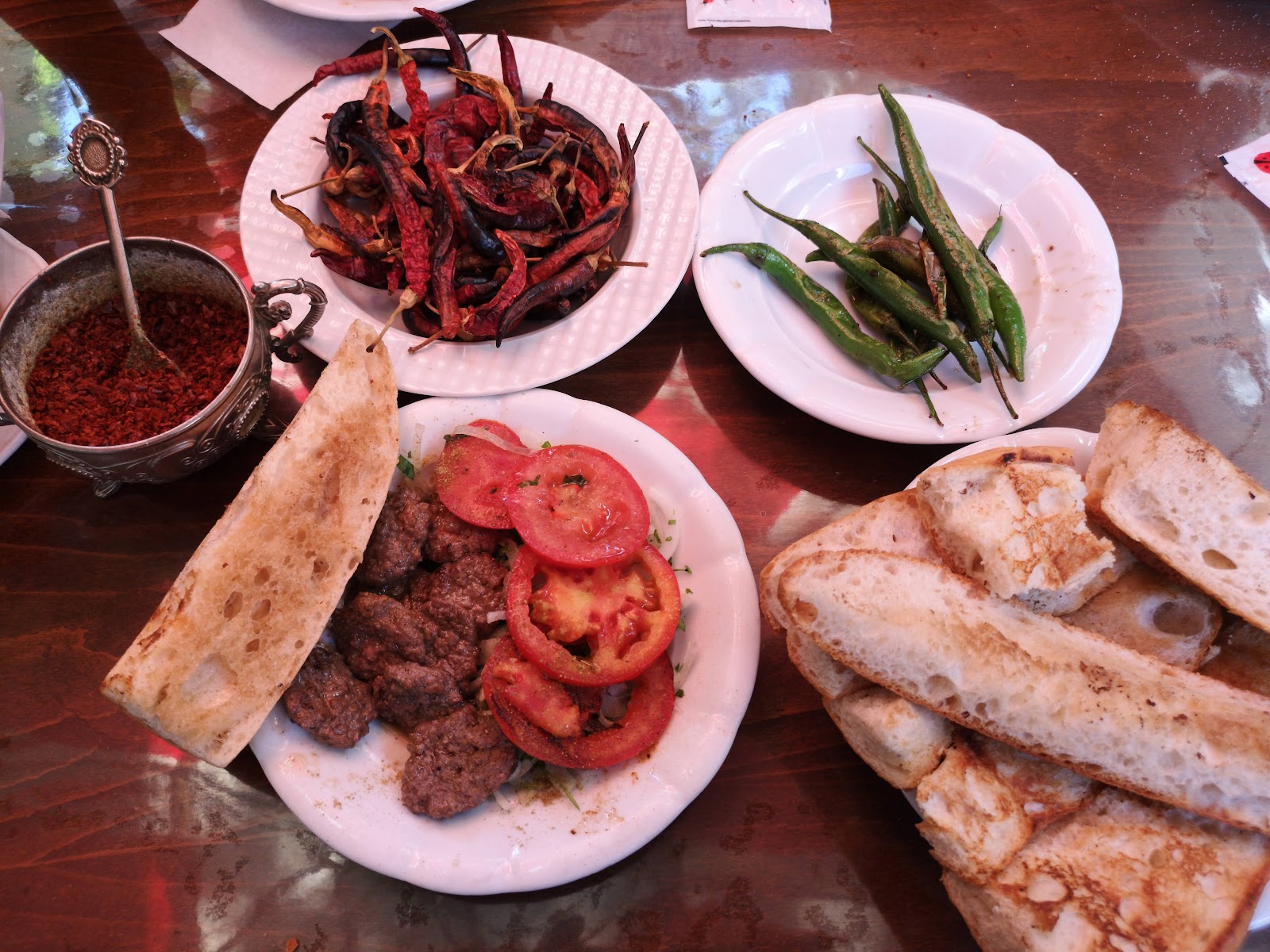 Meşhur Muğla Köftecisi Zafer'in Yeri — photo 8