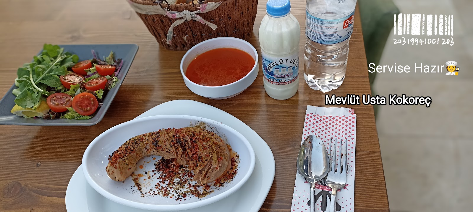 Mevlüt Usta Kokoreç Ve Şırdan — fotoğraf
