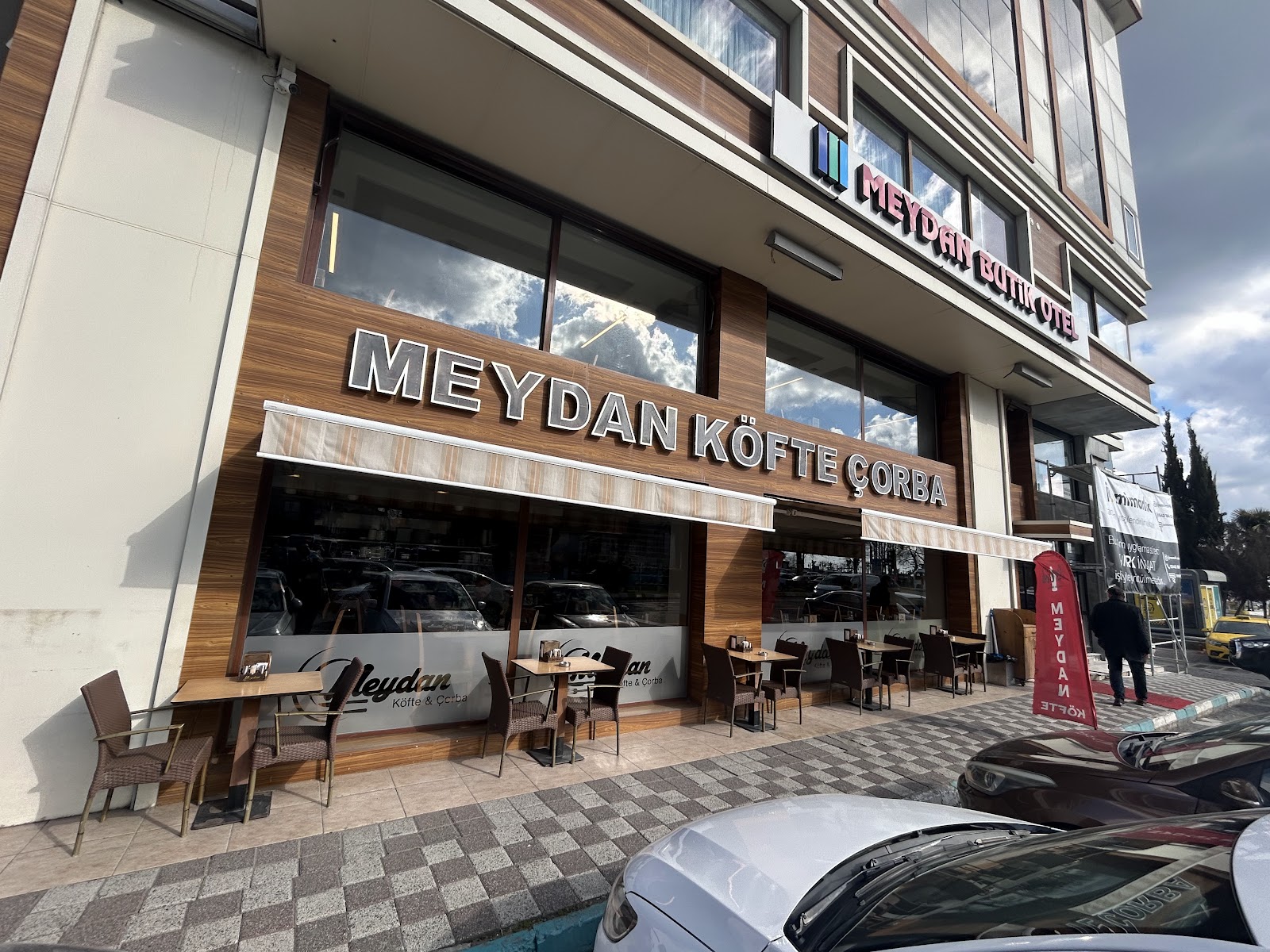 Meydan Köfte Çorba — fotoğraf