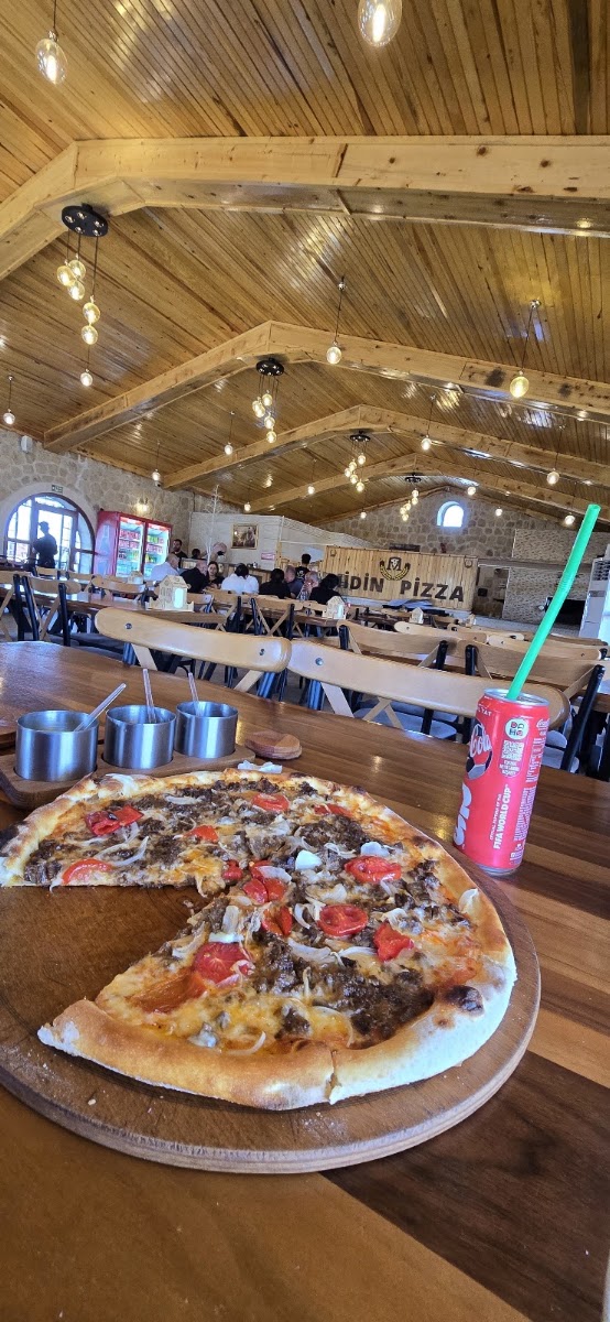 Midin Pizza — fotoğraf 2