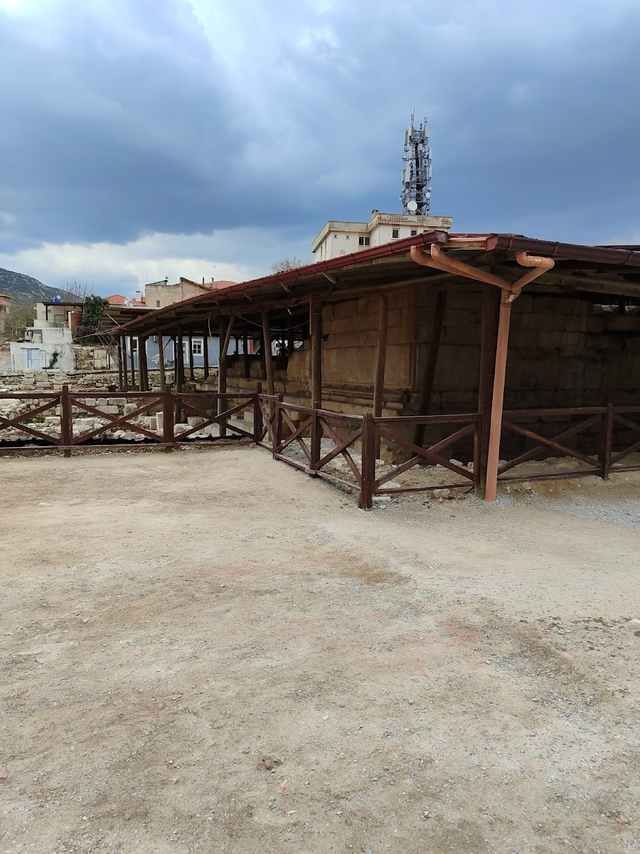 Milas Müze Müdürlüğü - Uzunyuva Anıt Mezarı — fotoğraf 2