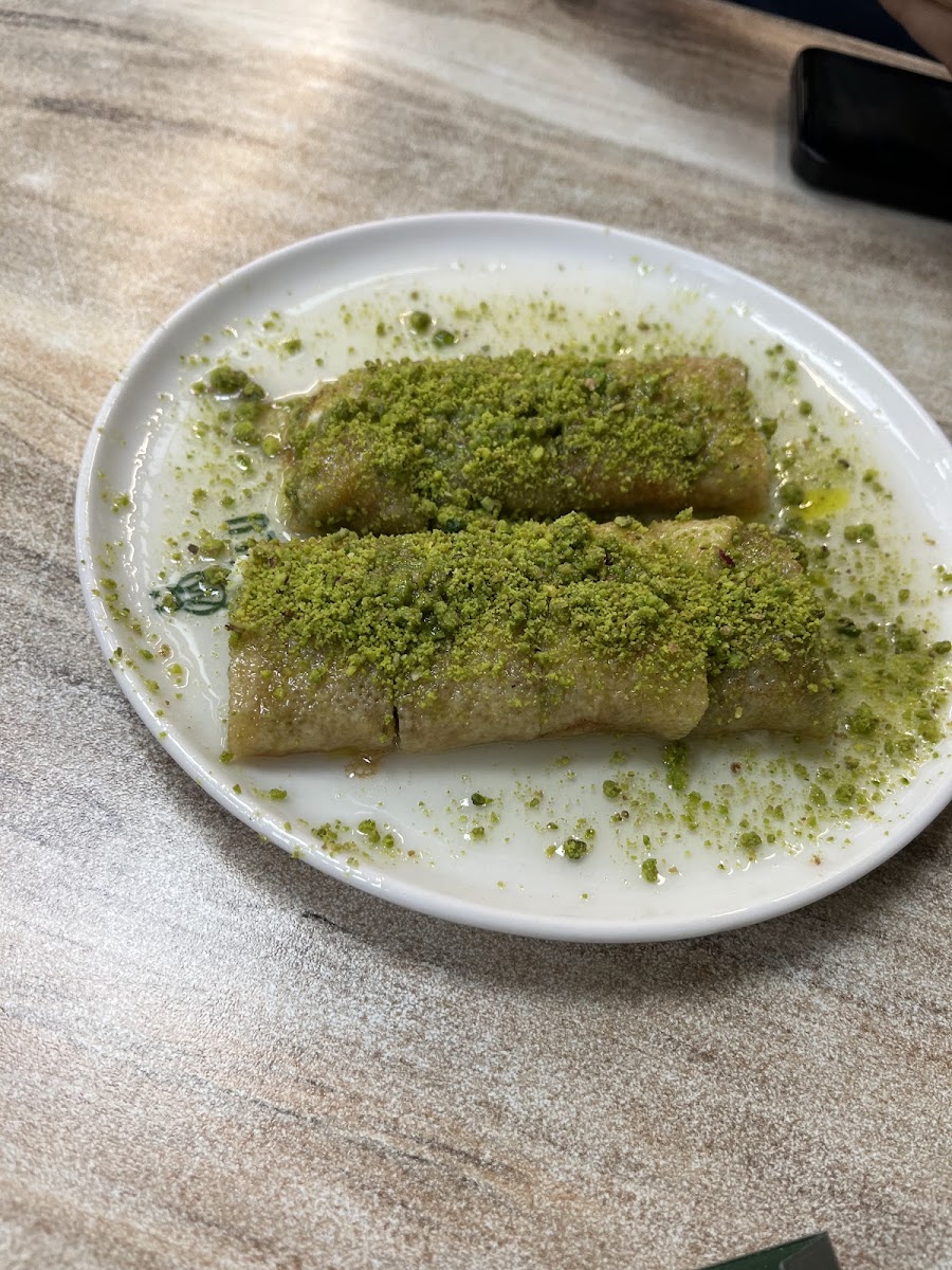 Miroğlu Kadayıf & Dondurma | Haliliye — fotoğraf 2