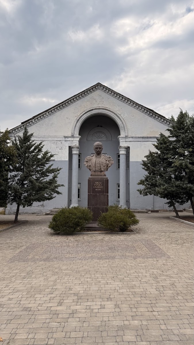 Mirzə Fətəli Axundov parkı — photo