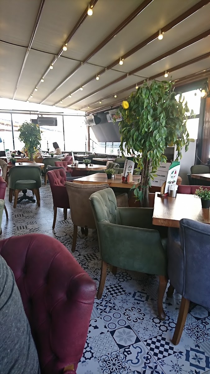 MISIRCIAMCA CAFE BİSTRO — fotoğraf 3