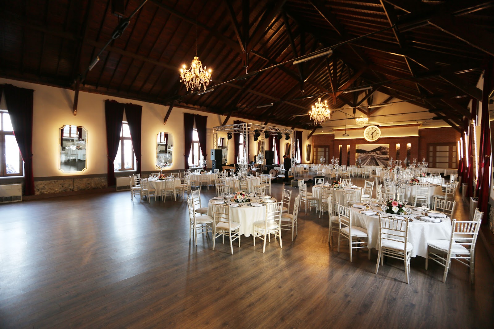 Montania Special Class Hotel — photo 2