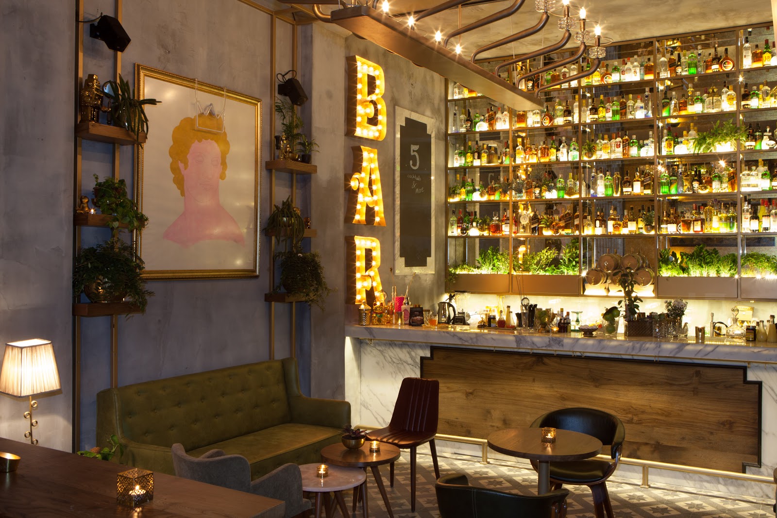 Moretenders’ Cocktail Crib & Sushi — photo