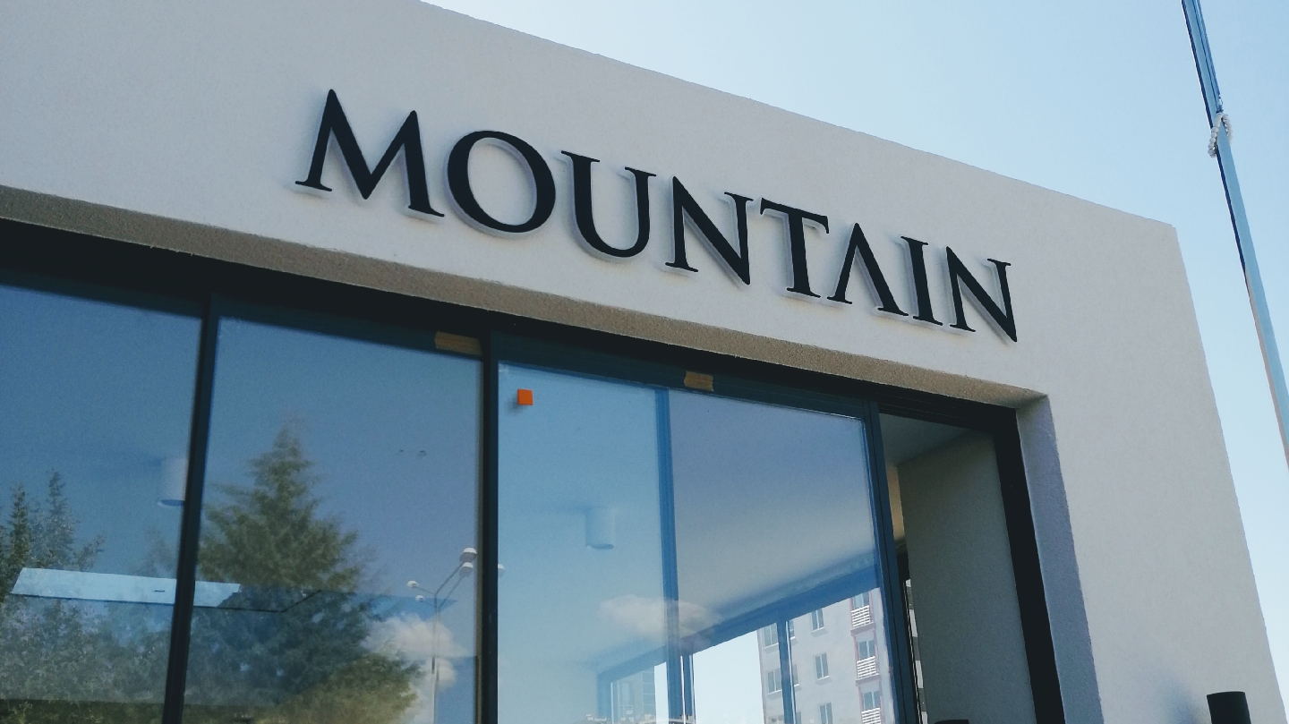 MOUNTAIN COFFEE COMPANY — fotoğraf