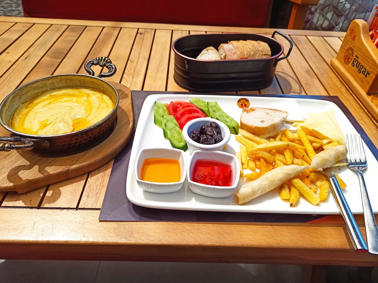 Mr.Gugar Cafe&Bistro&Hookah — photo 5