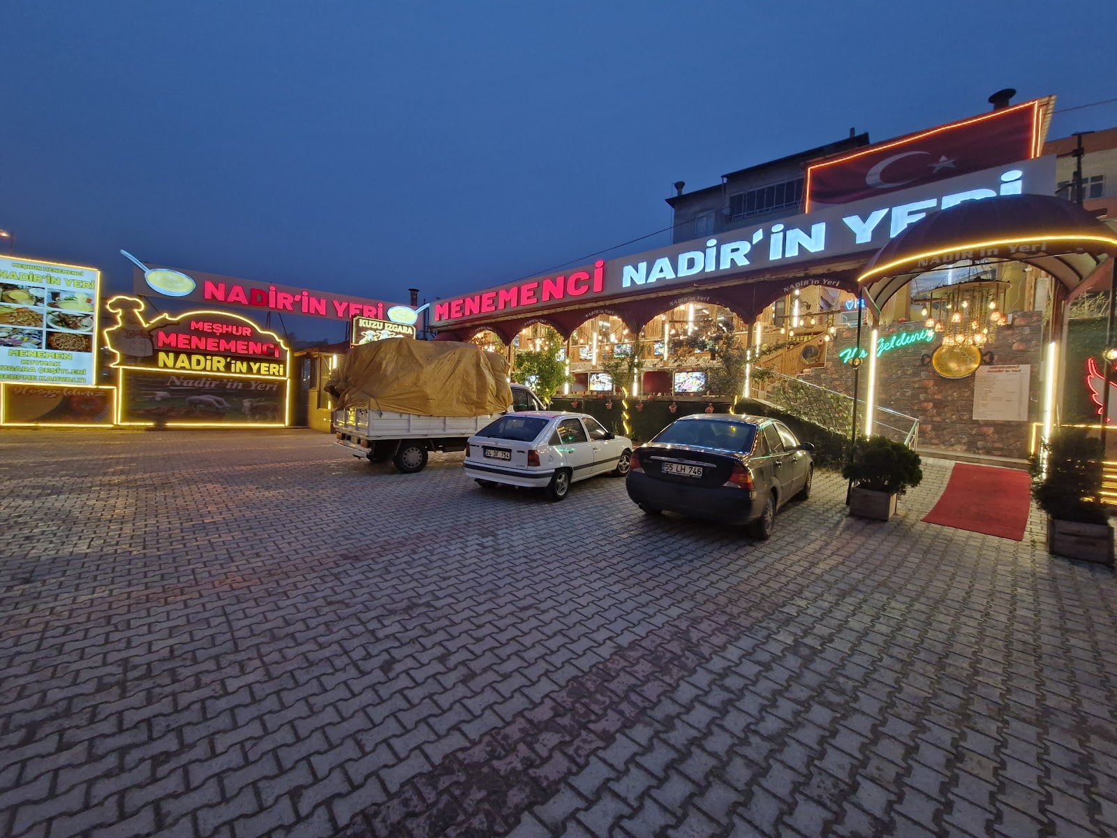 Muhtarın Yeri Menemen — photo