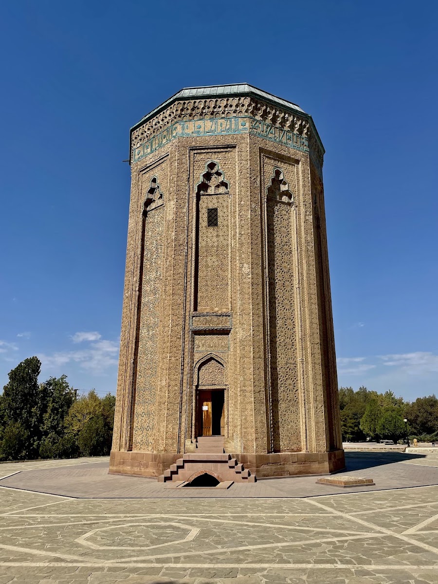 Mümine Hatun Türbesi — photo