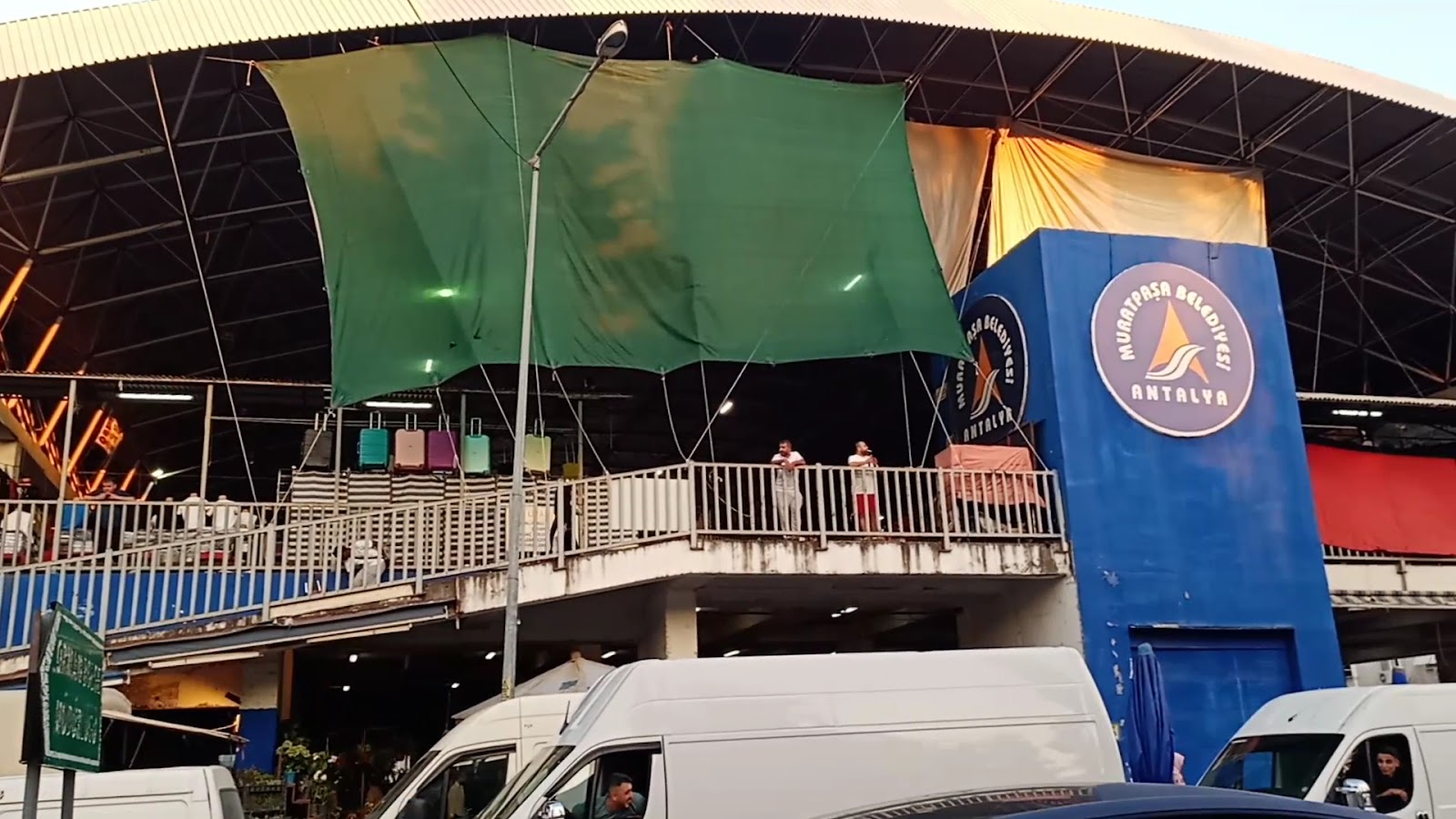 Muratpaşa Belediyesi Cumhuriyet Mahallesi Katlı Kapalı Pazarı — fotoğraf 3