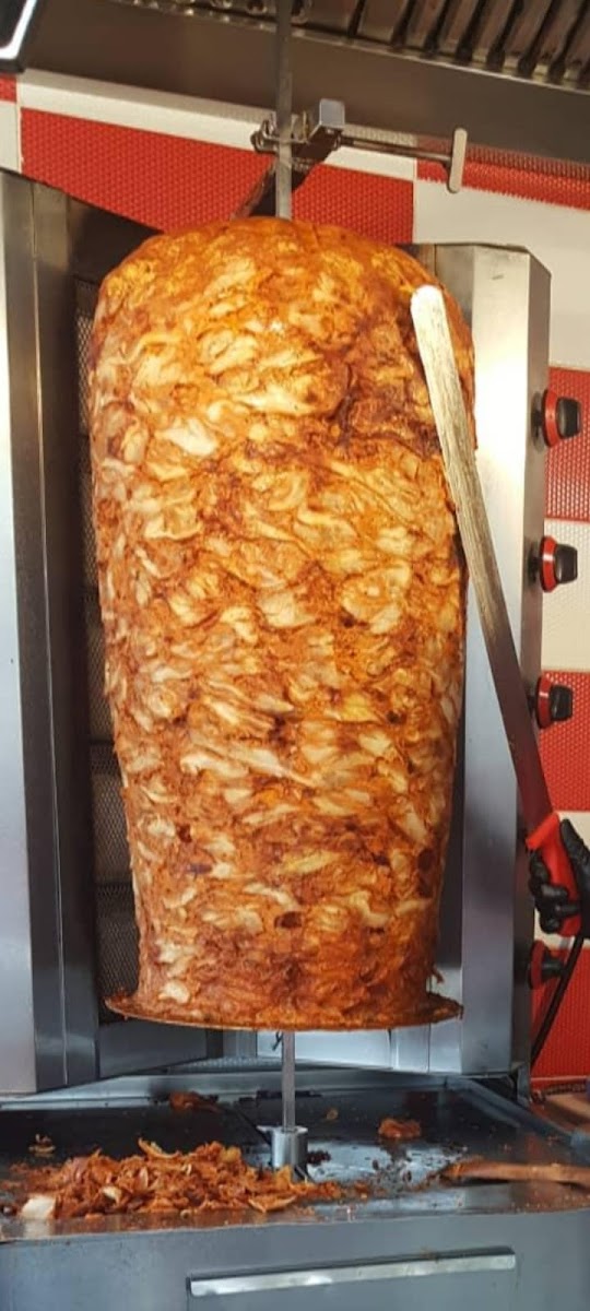 Müslümün Yeri Tavuk Döner — fotoğraf 2