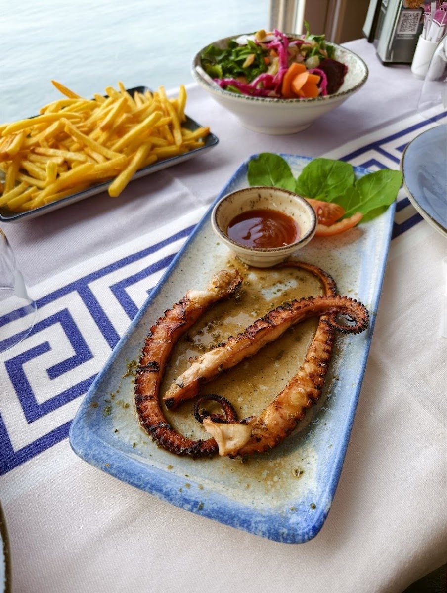 Mustafa Amca'nın Yeri - Canlı Balık Restaurant — fotoğraf 2