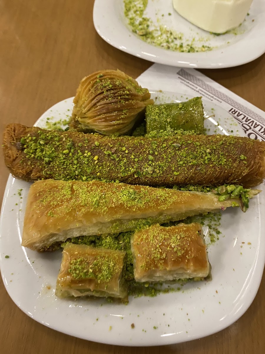 Nacaroğlu Baklava Dondurma — fotoğraf 2