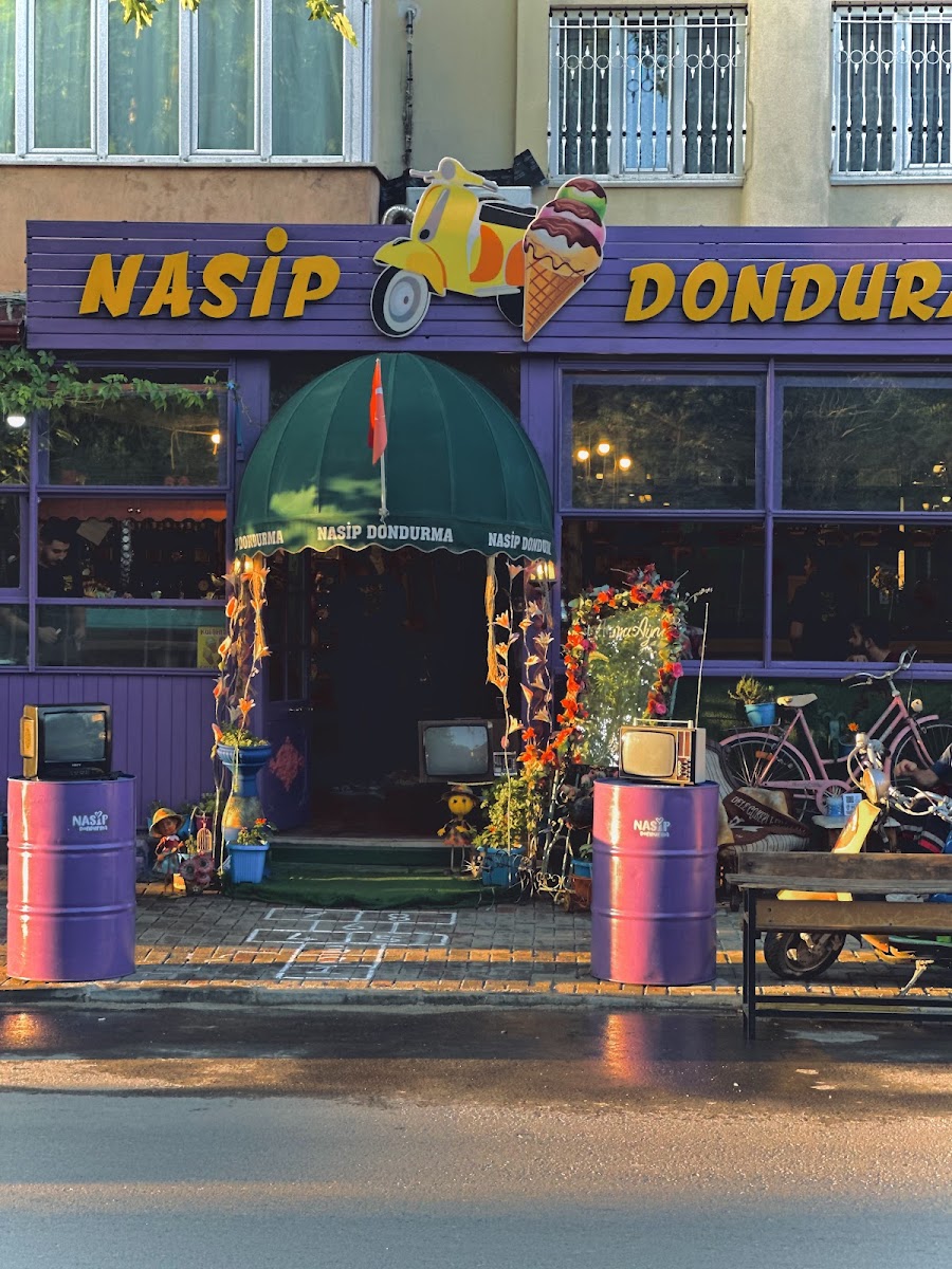 NASİP DONDURMA & ÇİKOLATA BAĞBAŞI — fotoğraf
