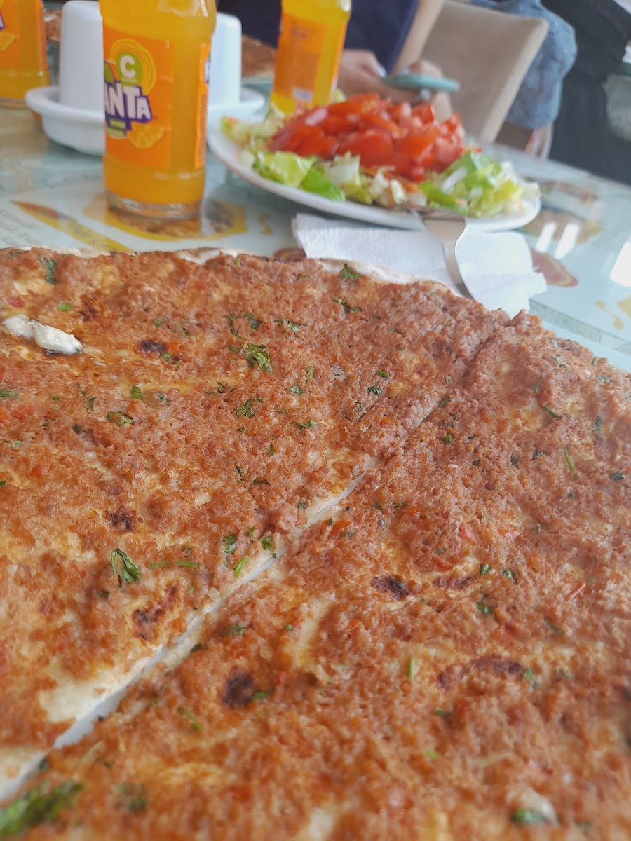 Nazar Pide Pizza Izgara Salonu — fotoğraf
