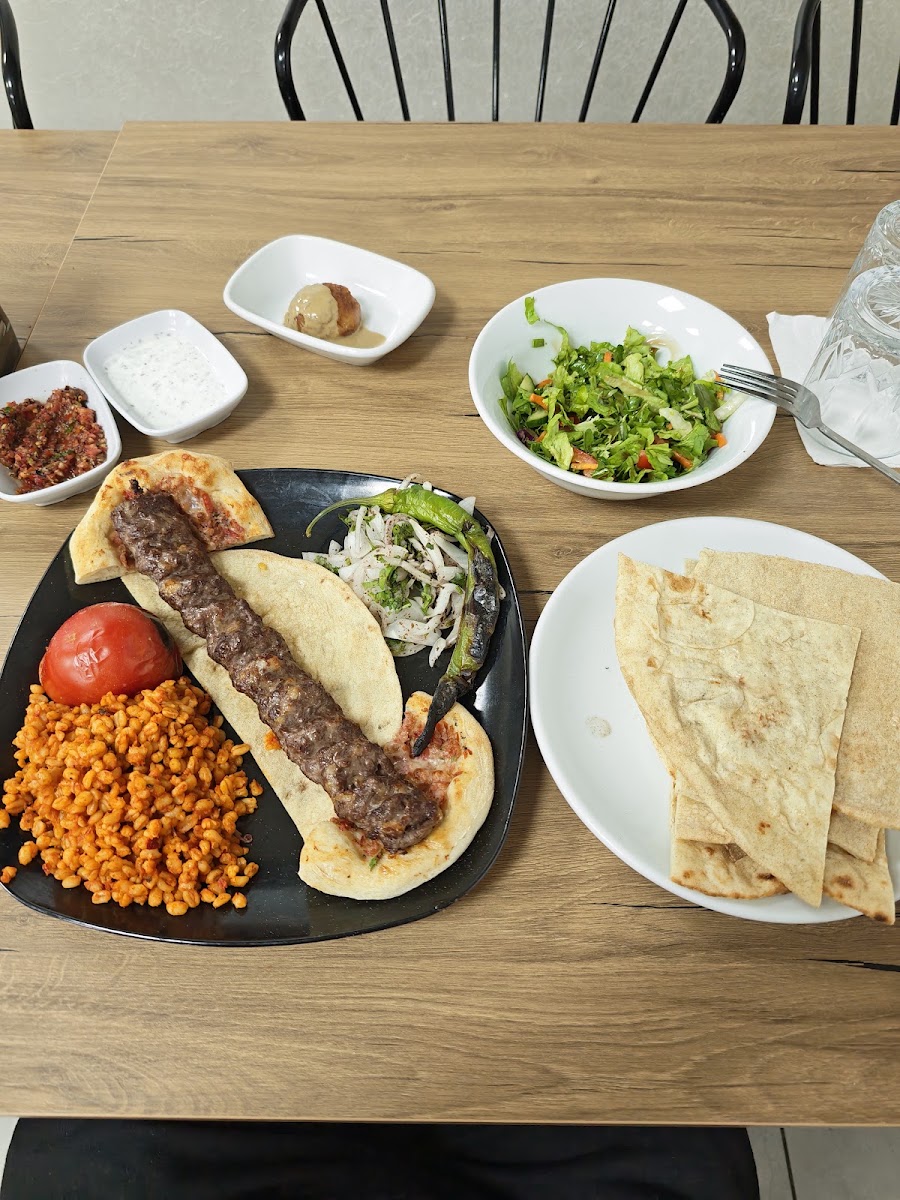 Nazilli Pide Kebab Lahmacun Pizza Salonu — photo 3