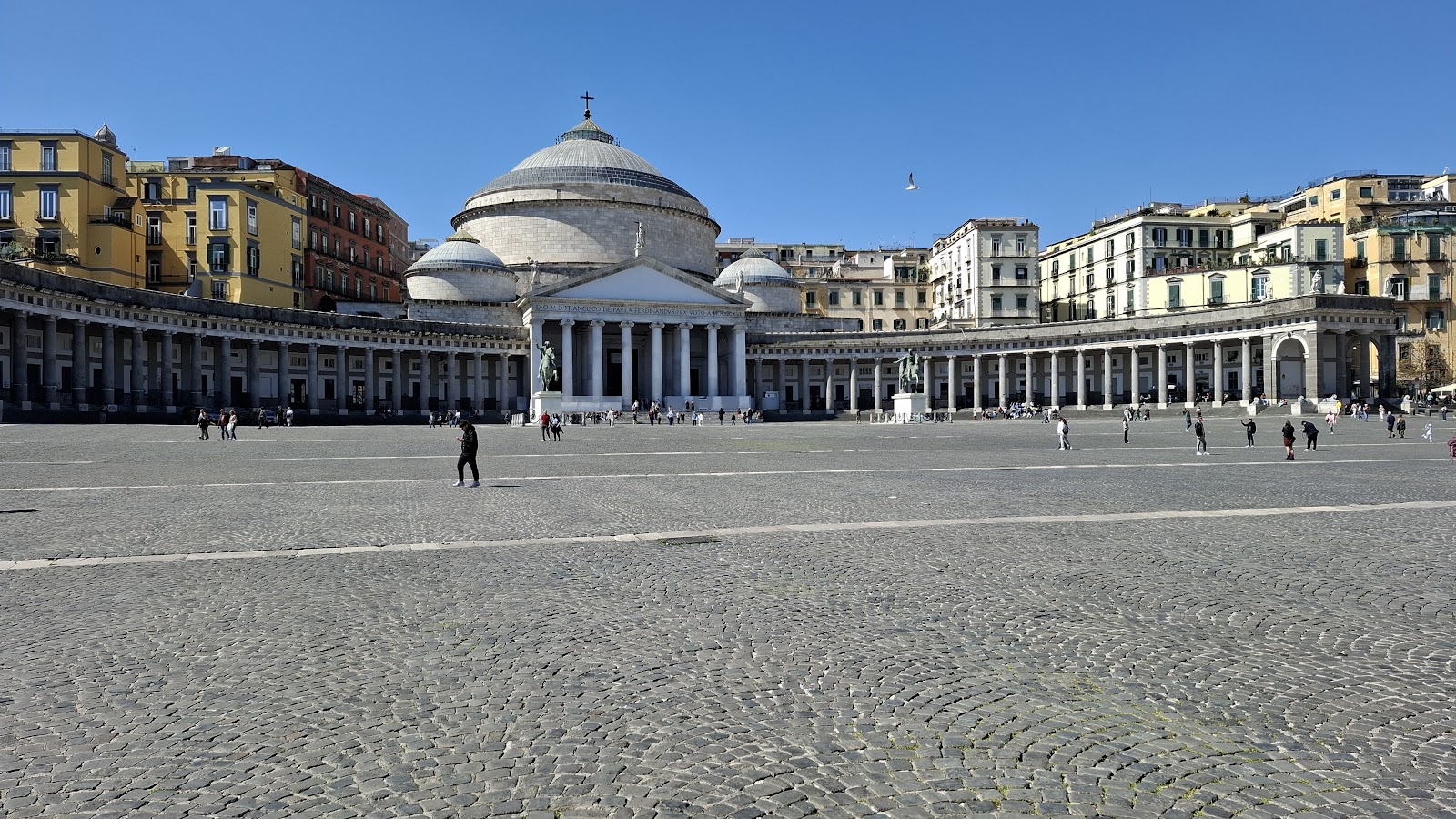 Neapolis Center — photo 2