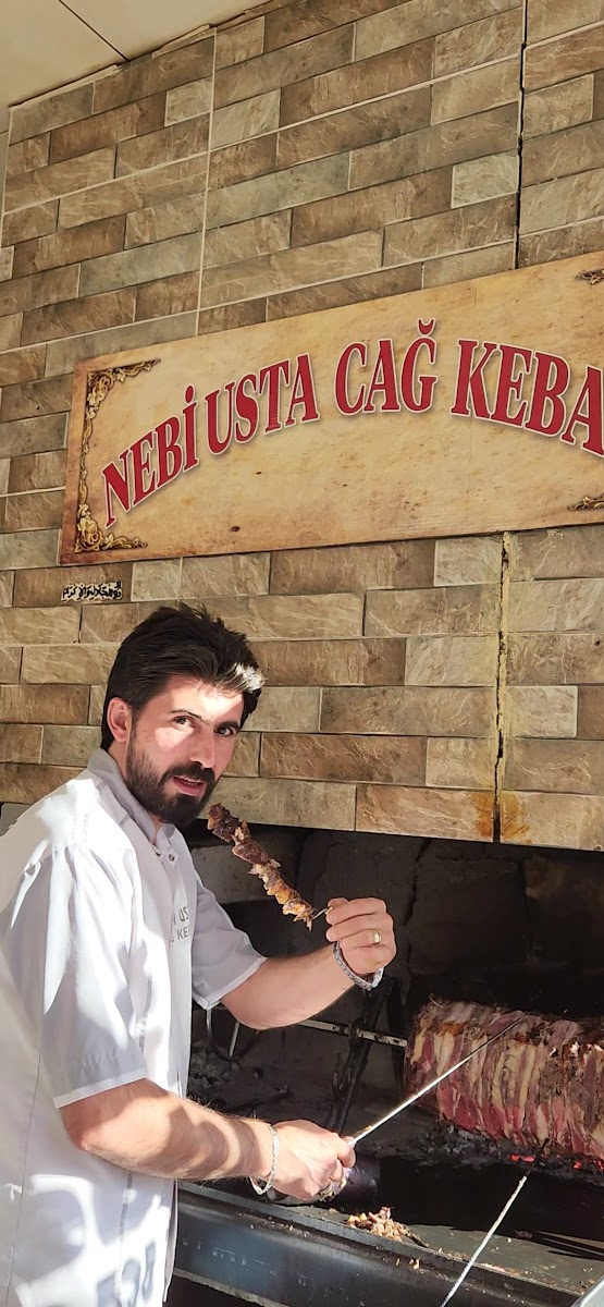 NEBİ USTA TORTUM CAĞ KEBAP — fotoğraf 3